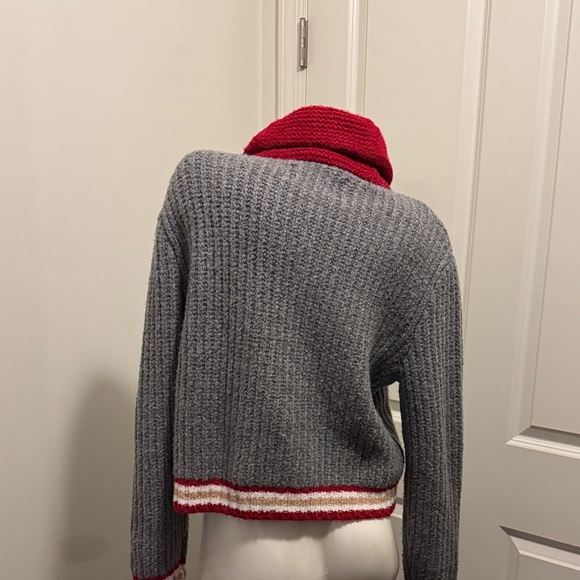 American Eagle Outfitters Women's Gray and Red Varsity Jacket - Picture 8 of 11